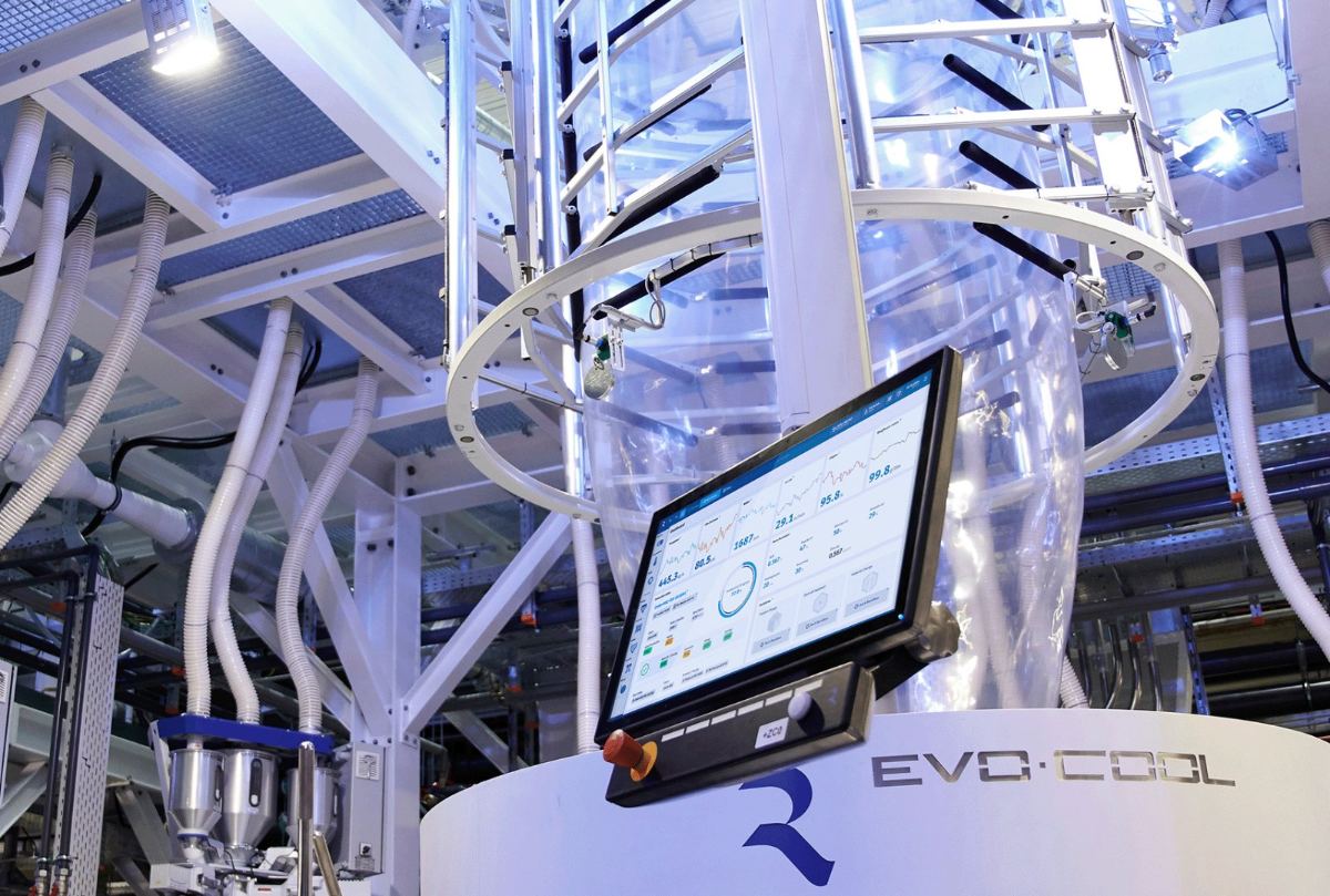 Reifenhäuser EVO OS 3.0 — industrial extruder HMI